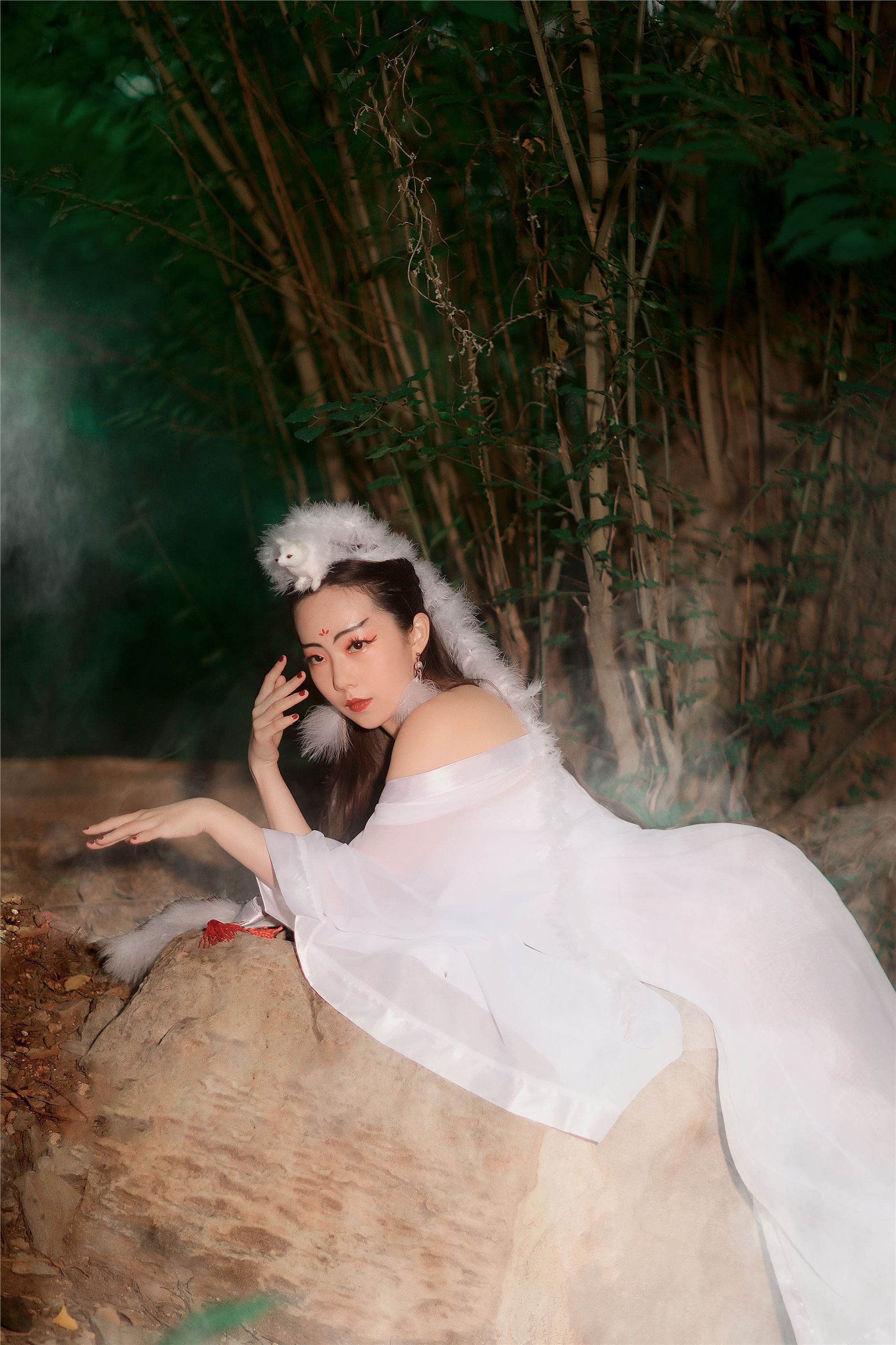 YITUYU艺图语 2021.08.16 白狐 小米